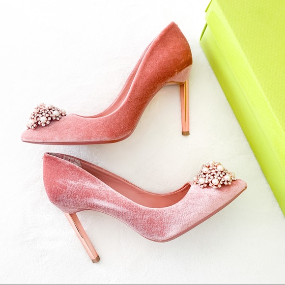 Ted Baker Peetch Pump Court Shoes 